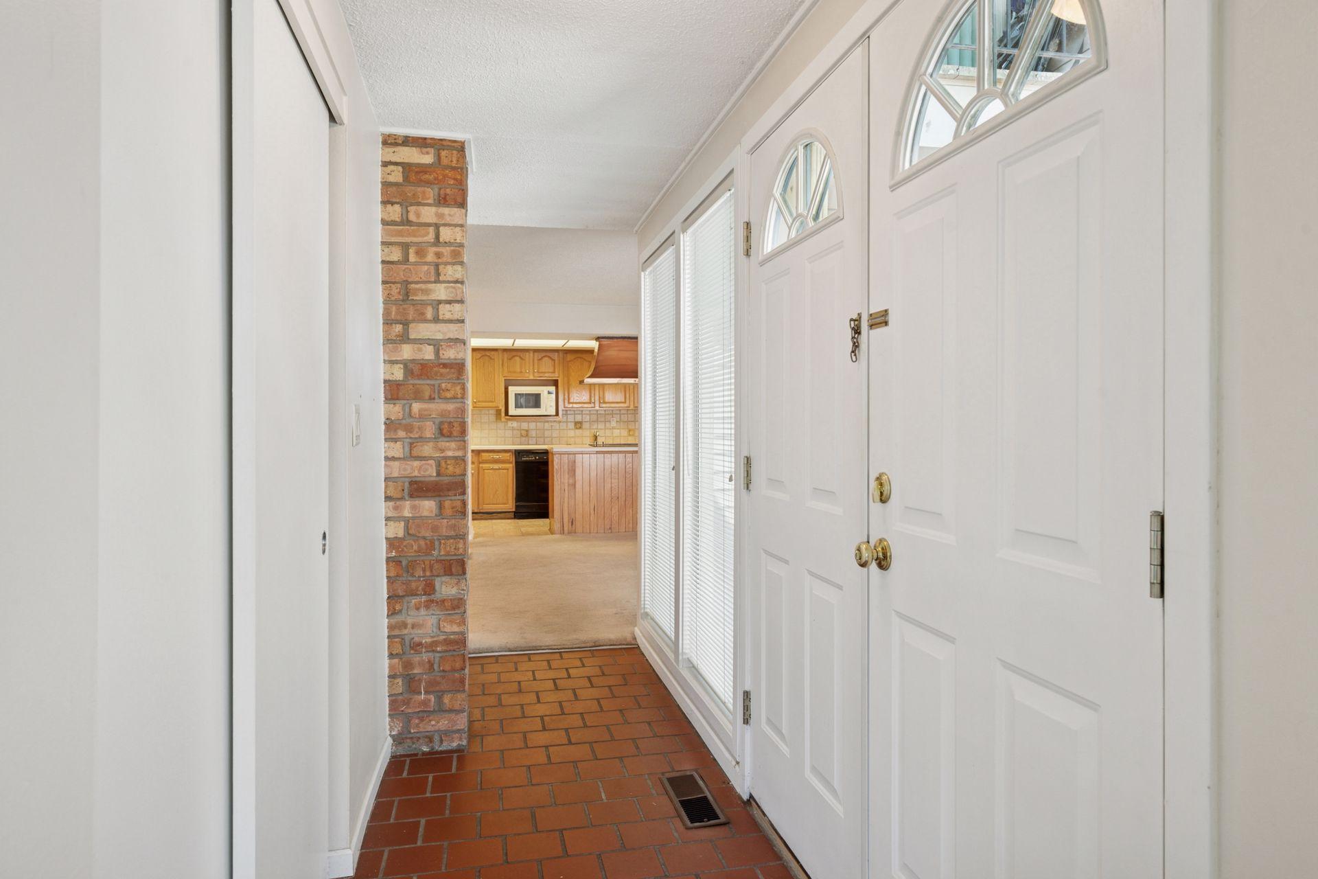 6308 Barrie Road Unit: 1C