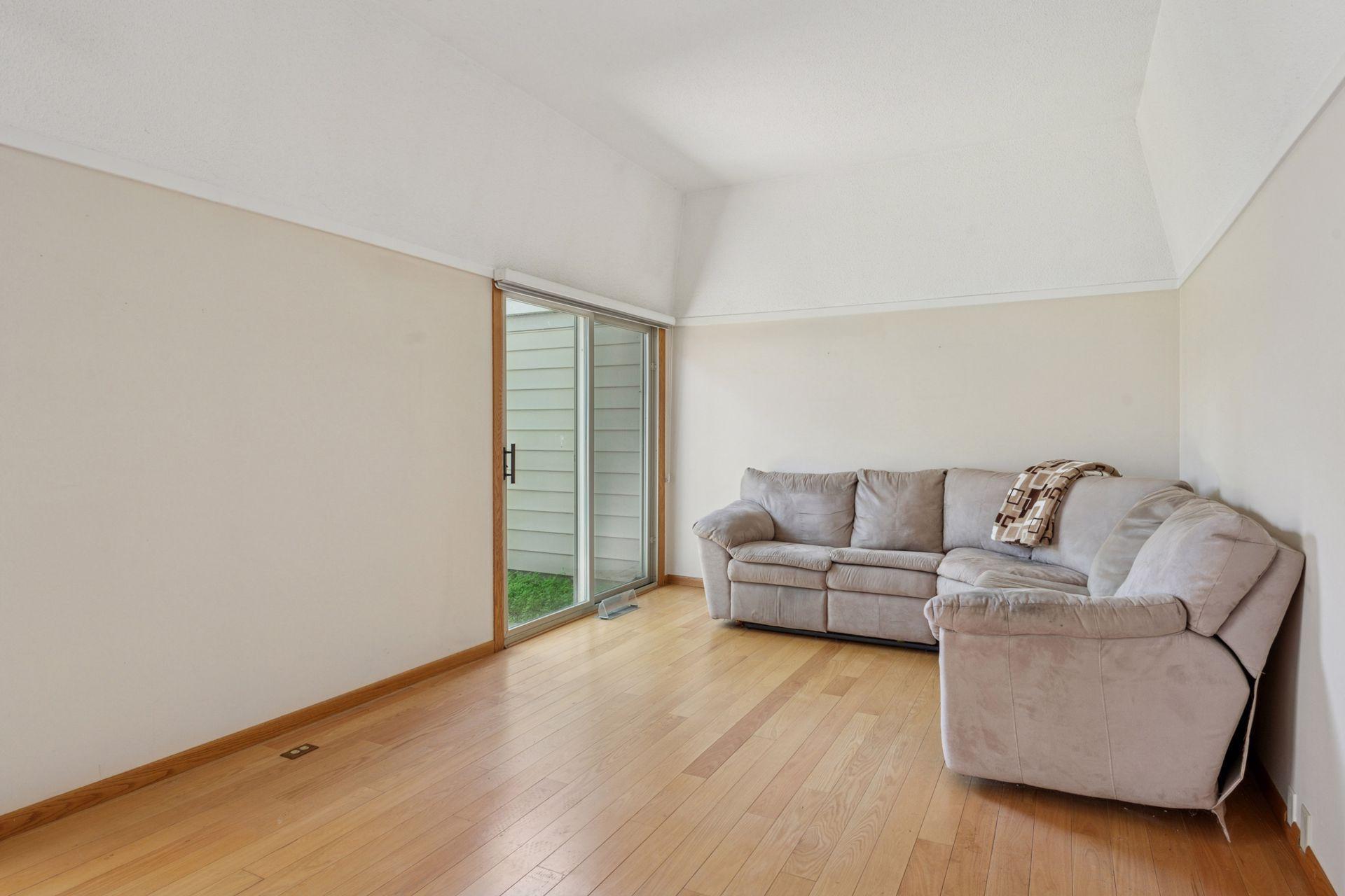 6308 Barrie Road Unit: 1C