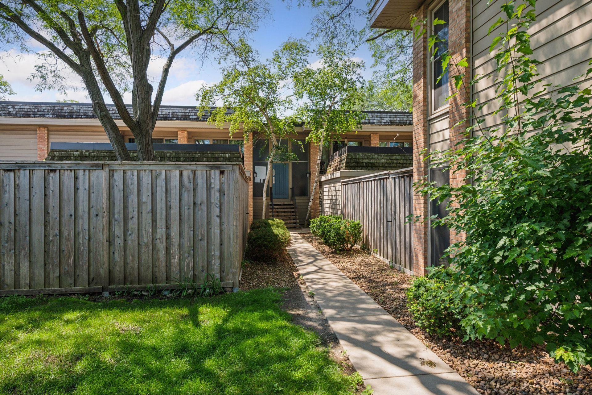 6308 Barrie Road Unit: 1C