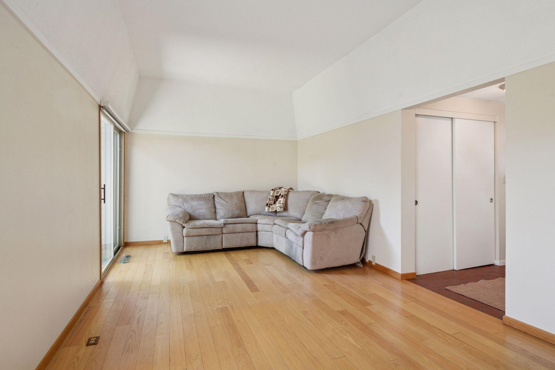 6308 Barrie Road Unit: 1C