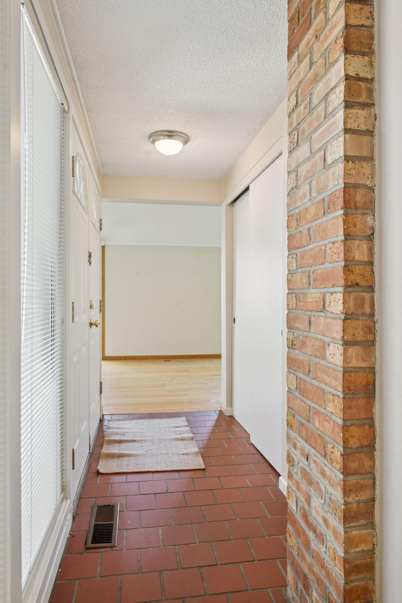 6308 Barrie Road Unit: 1C