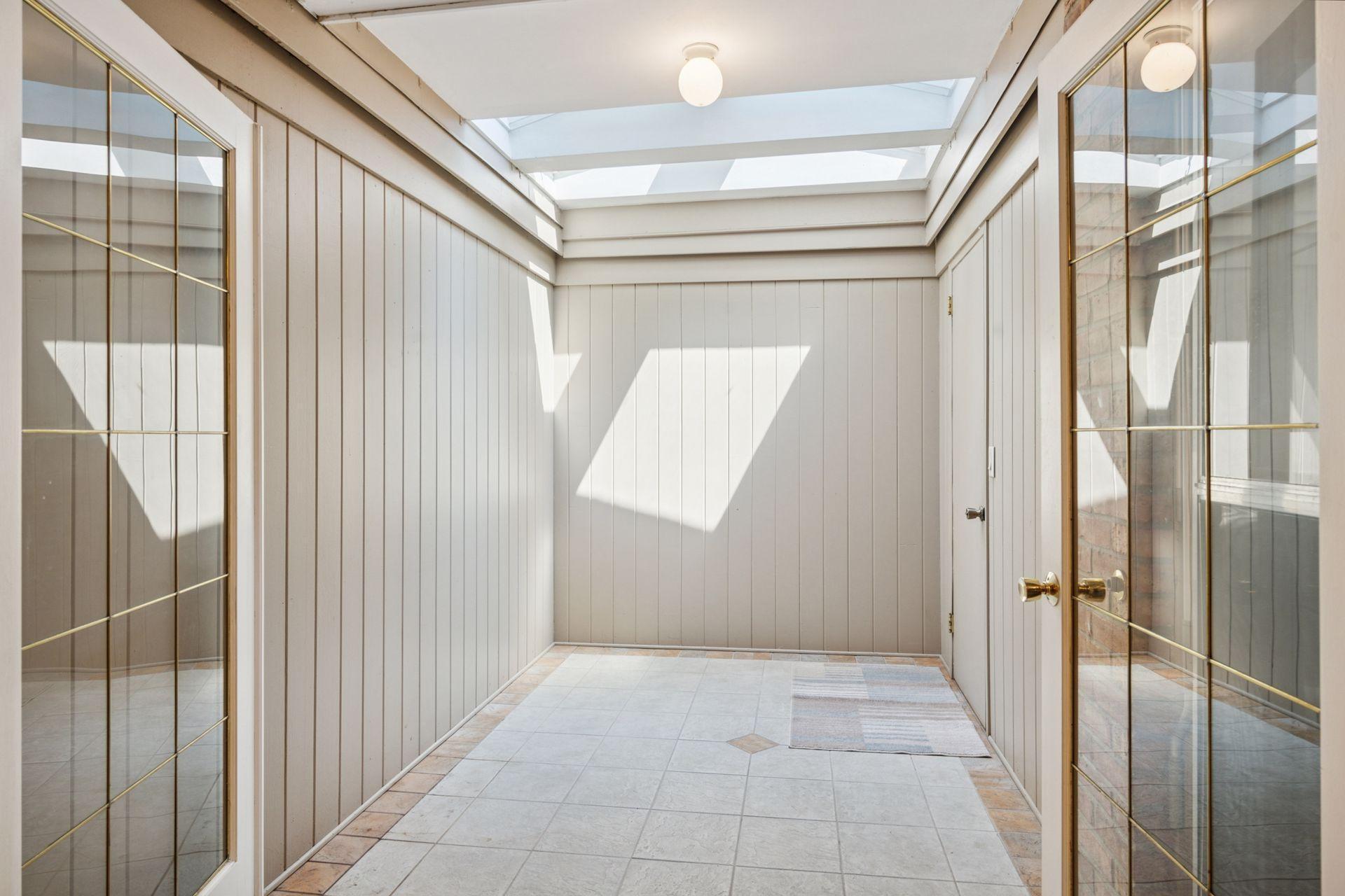 6308 Barrie Road Unit: 1C