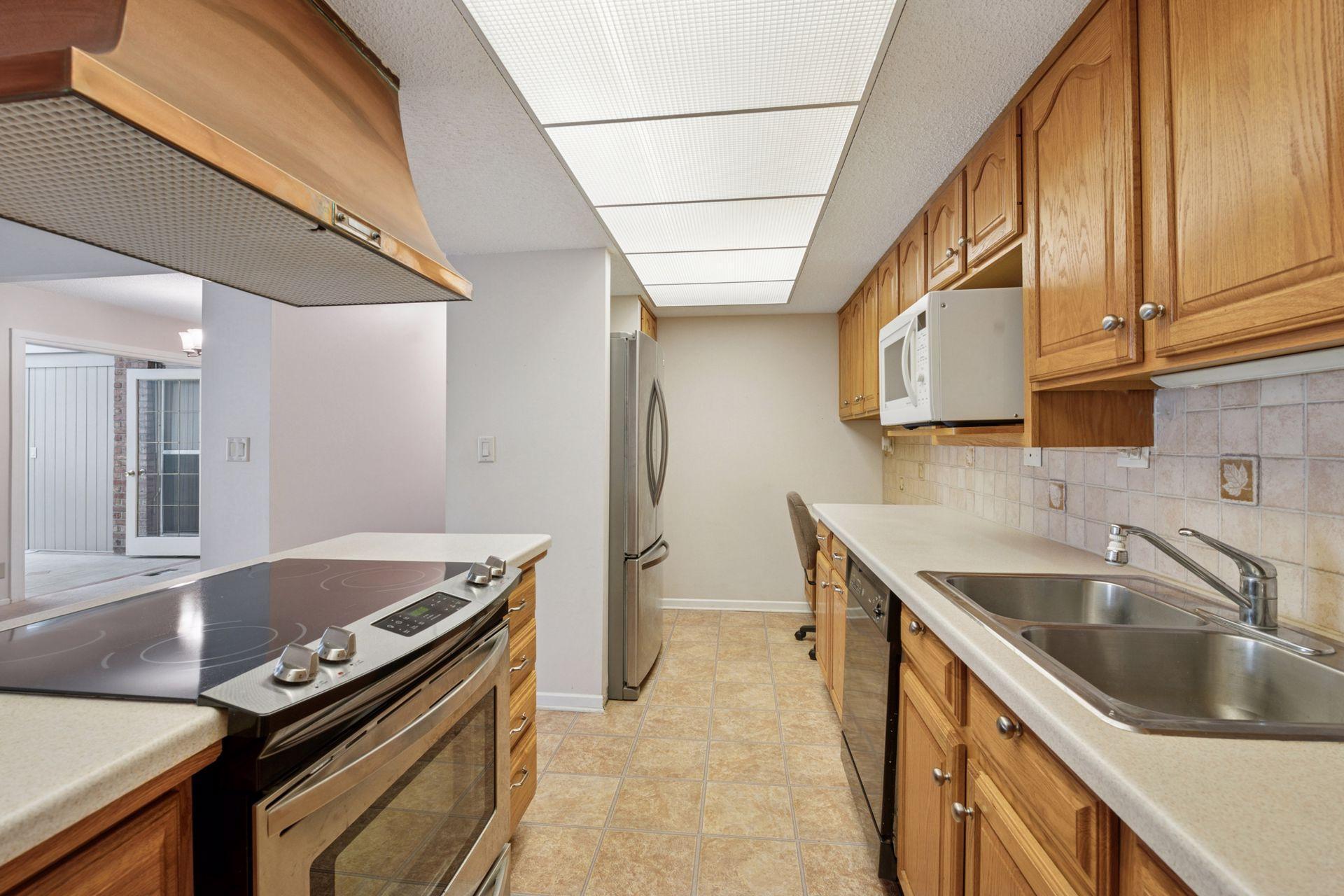 6308 Barrie Road Unit: 1C