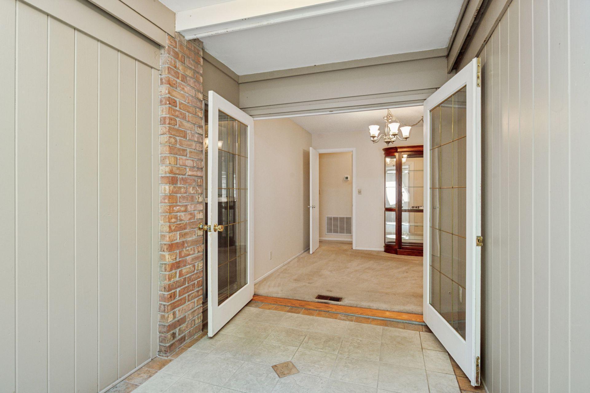 6308 Barrie Road Unit: 1C
