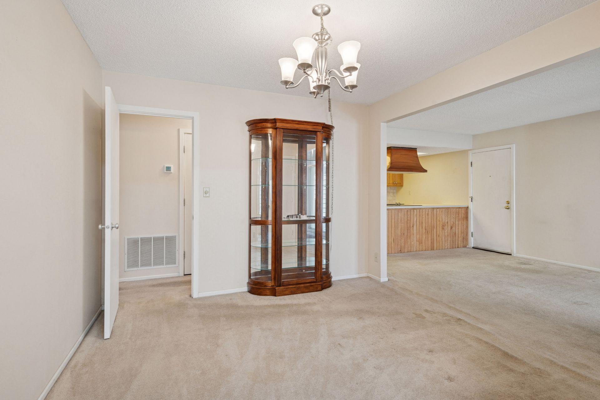 6308 Barrie Road Unit: 1C