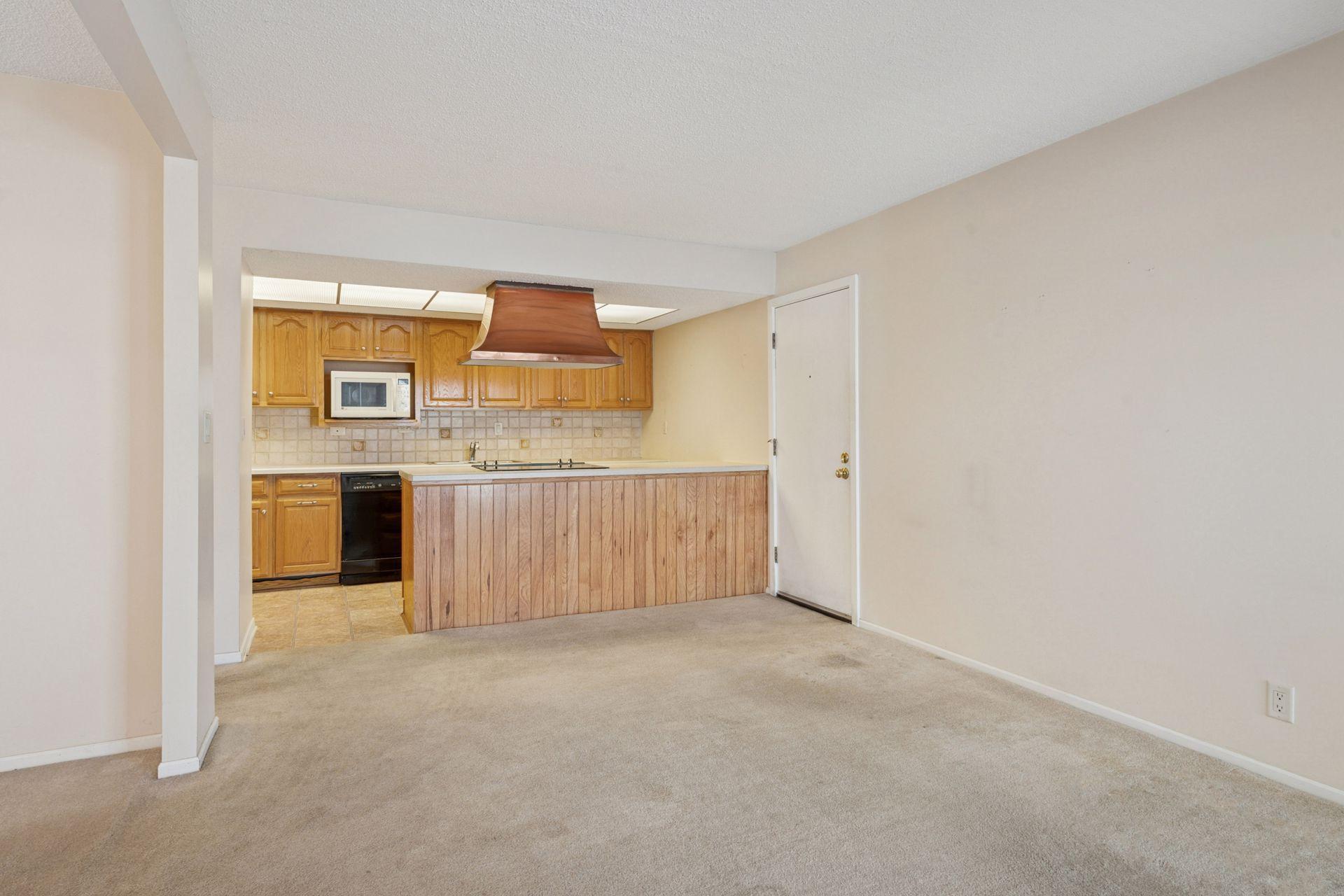 6308 Barrie Road Unit: 1C