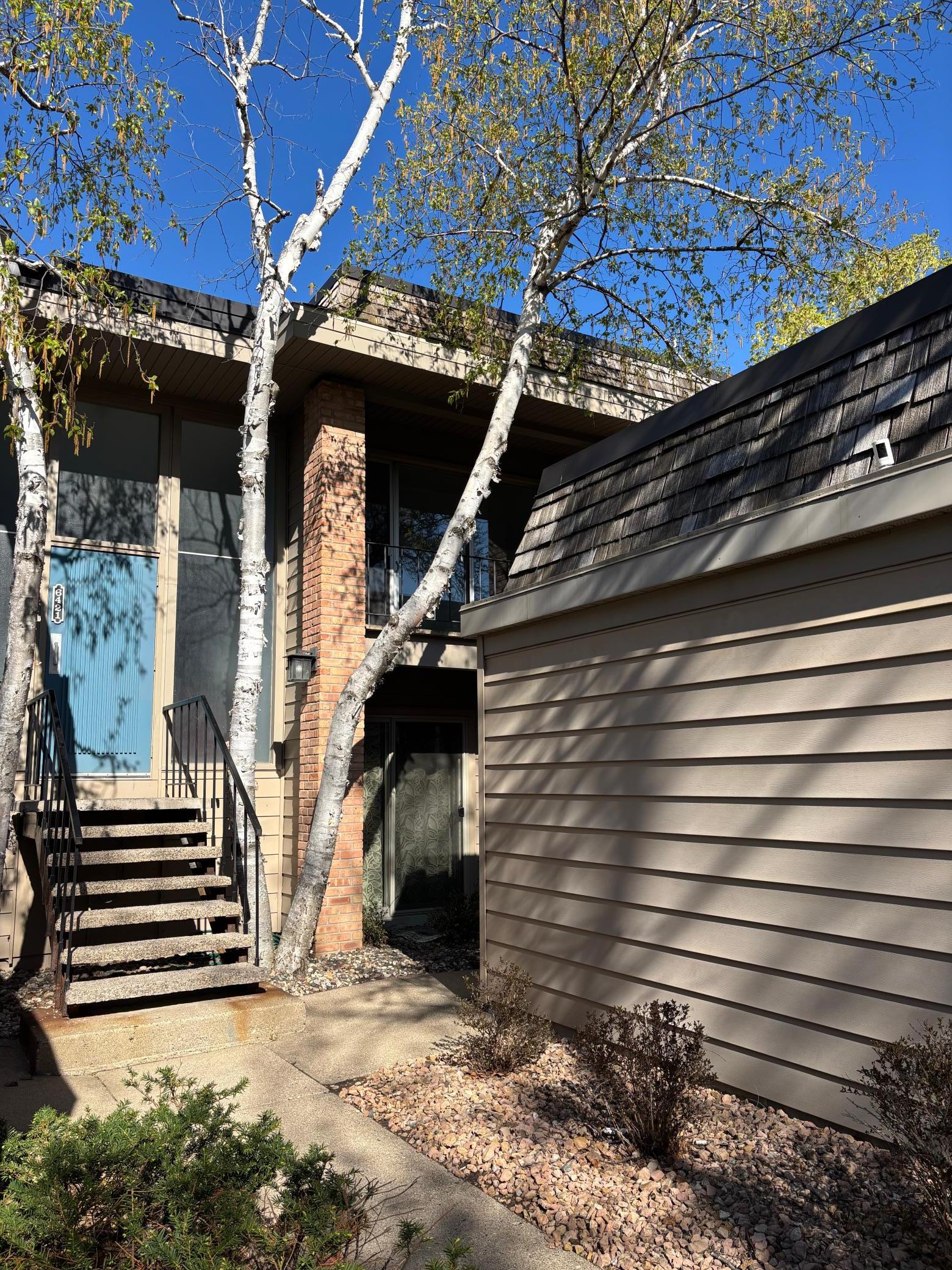 6421 Colony Way Unit: 2B