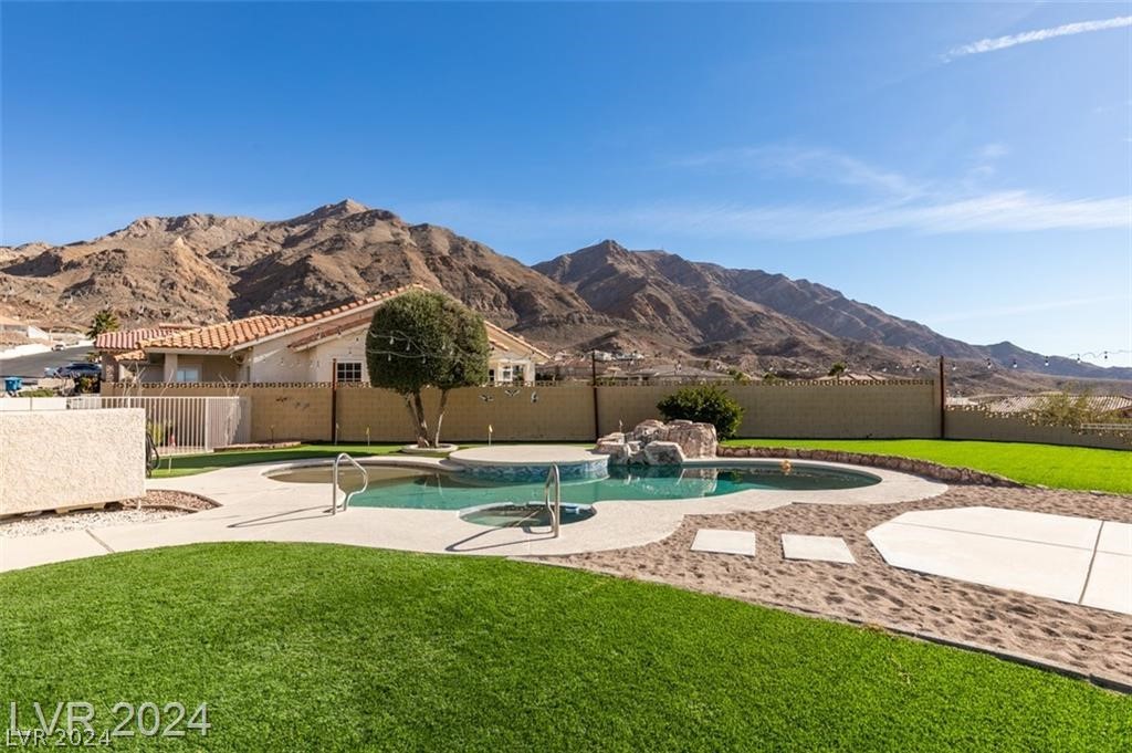 1831 Balzac Drive