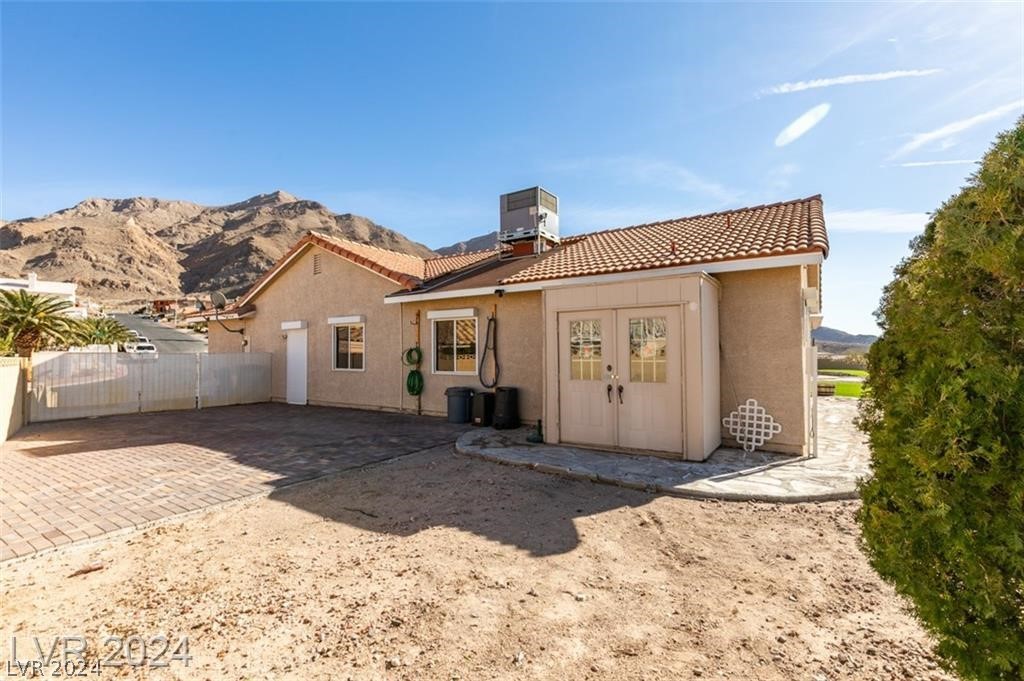 1831 Balzac Drive