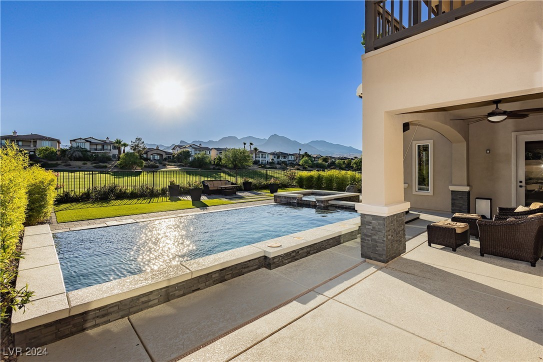 2019 Orchard Mist Street