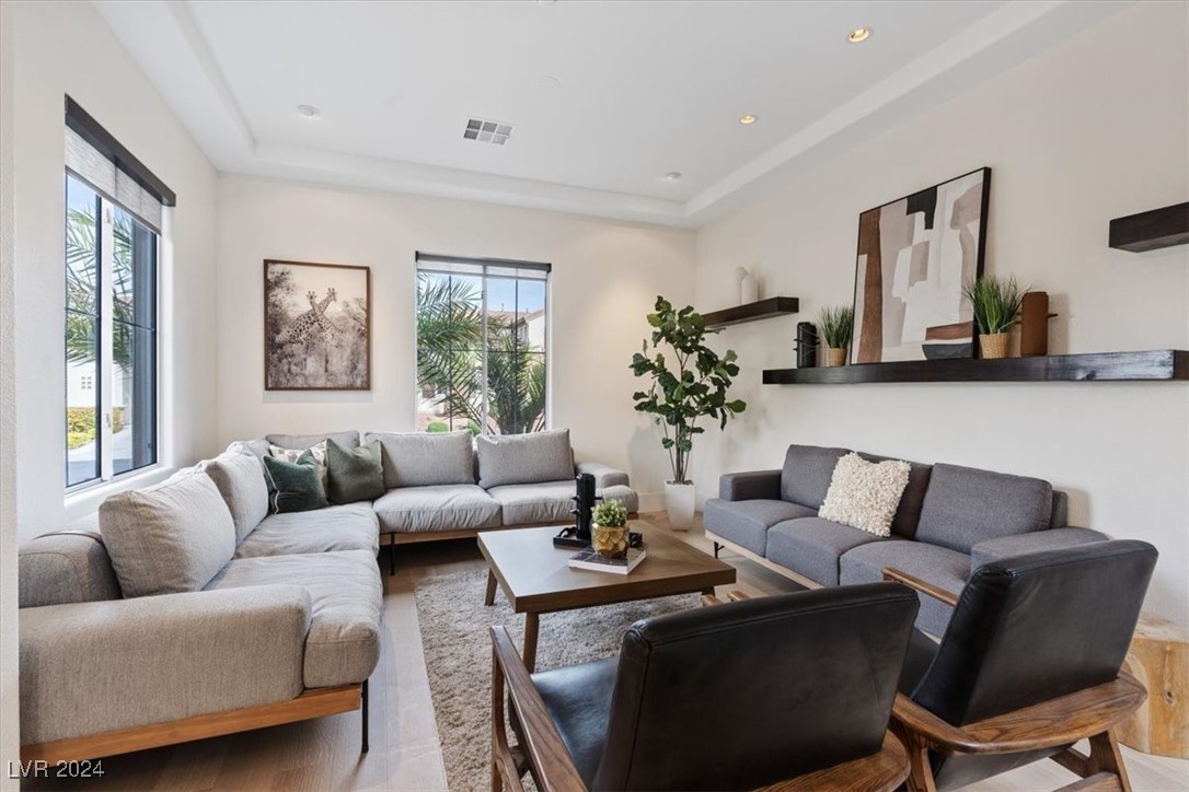 2019 Orchard Mist Street