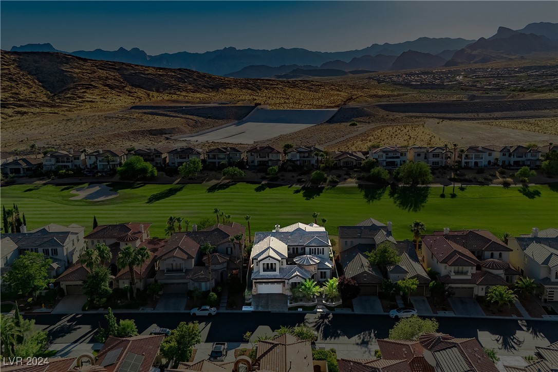 2019 Orchard Mist Street