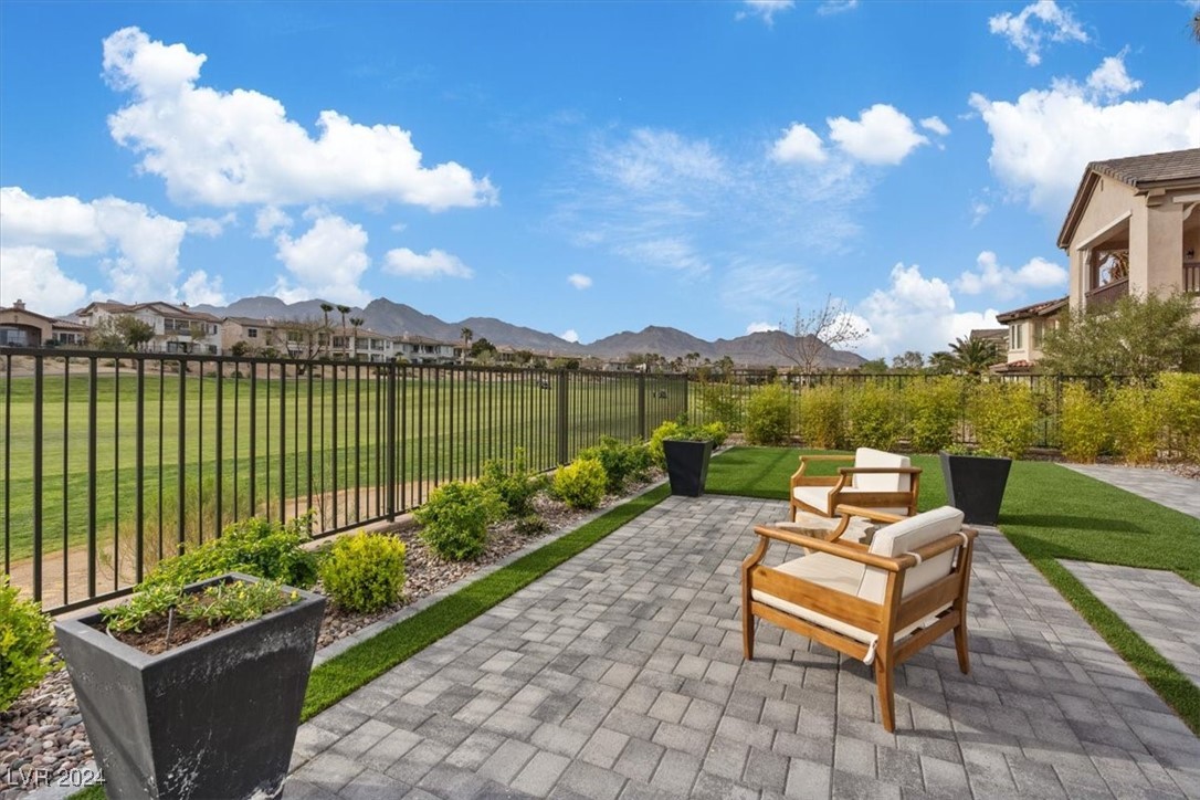 2019 Orchard Mist Street