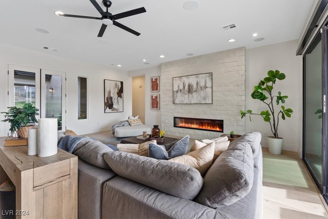2019 Orchard Mist Street