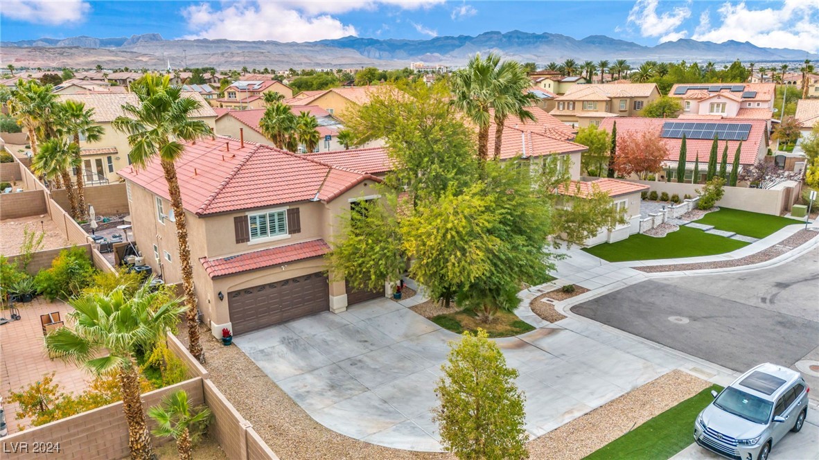 7797 Victoria Falls Court