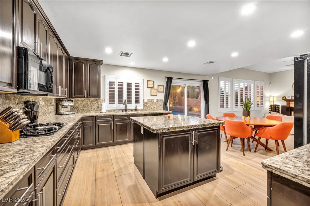 7797 Victoria Falls Court