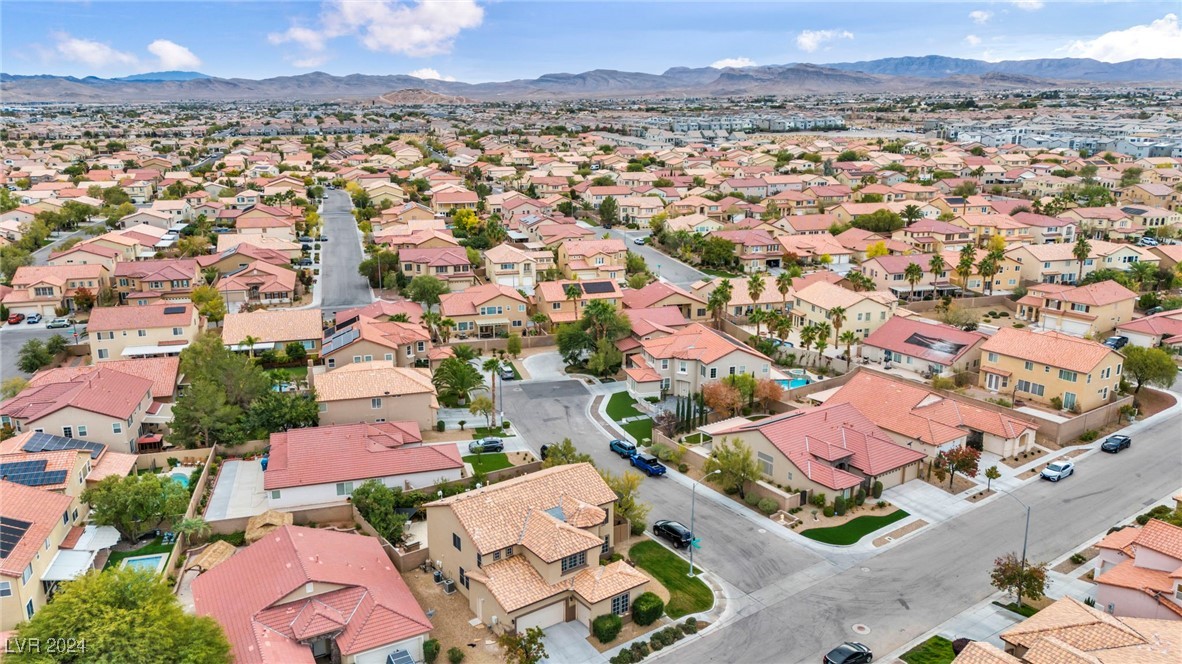 7797 Victoria Falls Court