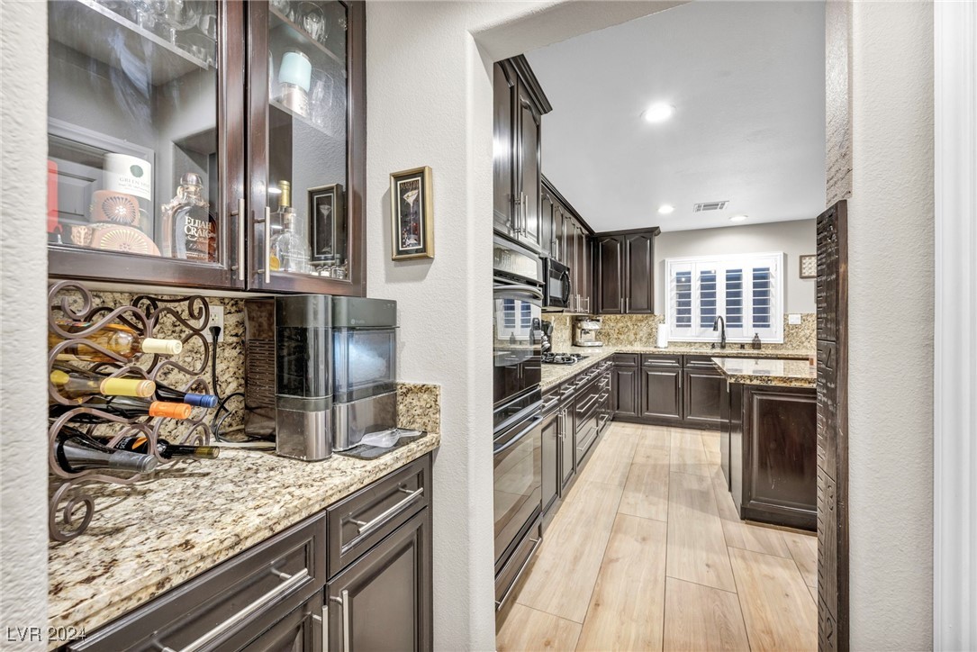 7797 Victoria Falls Court