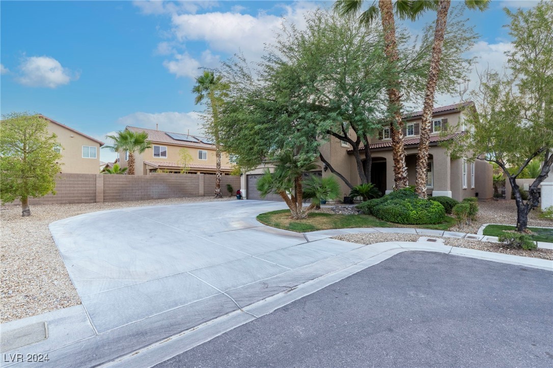 7797 Victoria Falls Court