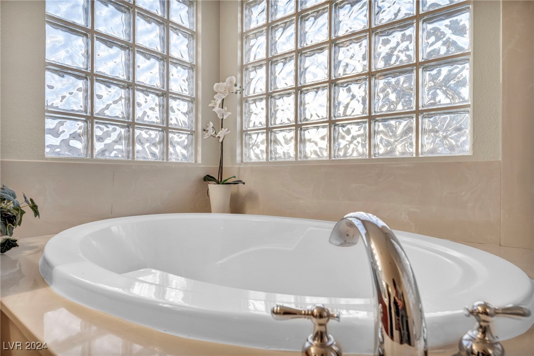 7797 Victoria Falls Court