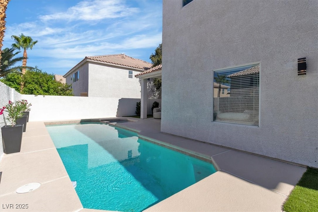 7736 Crenshaw Way