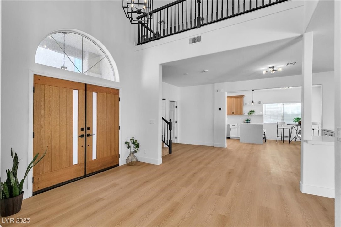 7736 Crenshaw Way