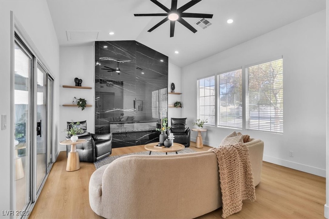 7736 Crenshaw Way