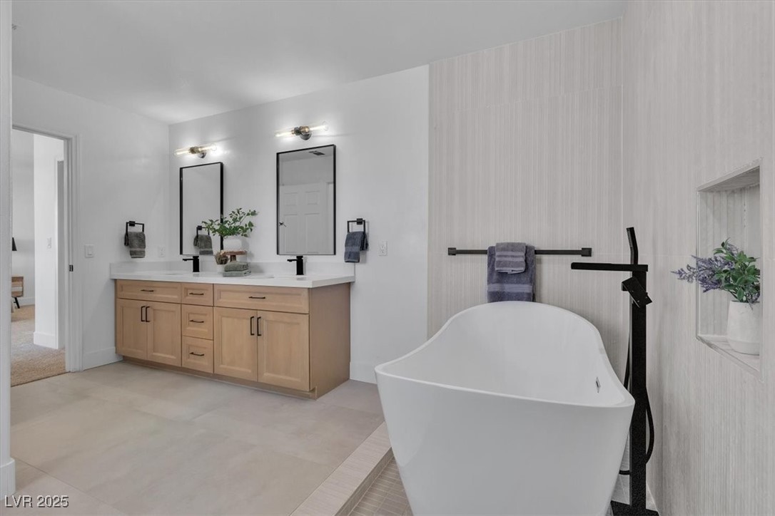 7736 Crenshaw Way