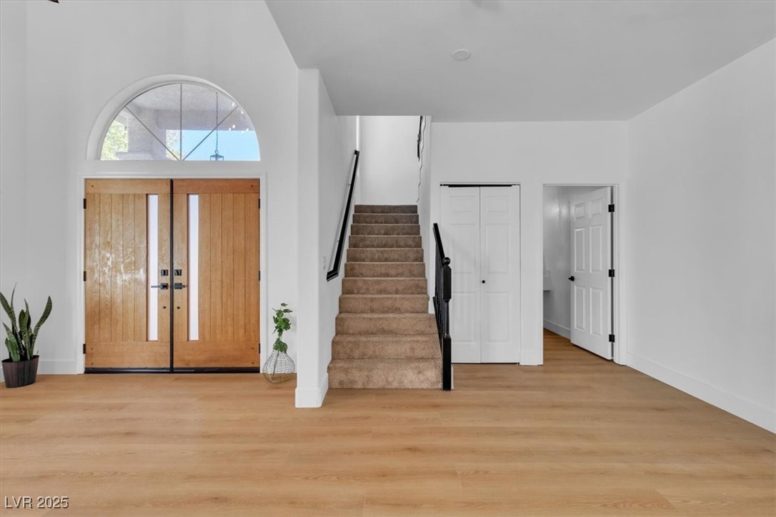 7736 Crenshaw Way