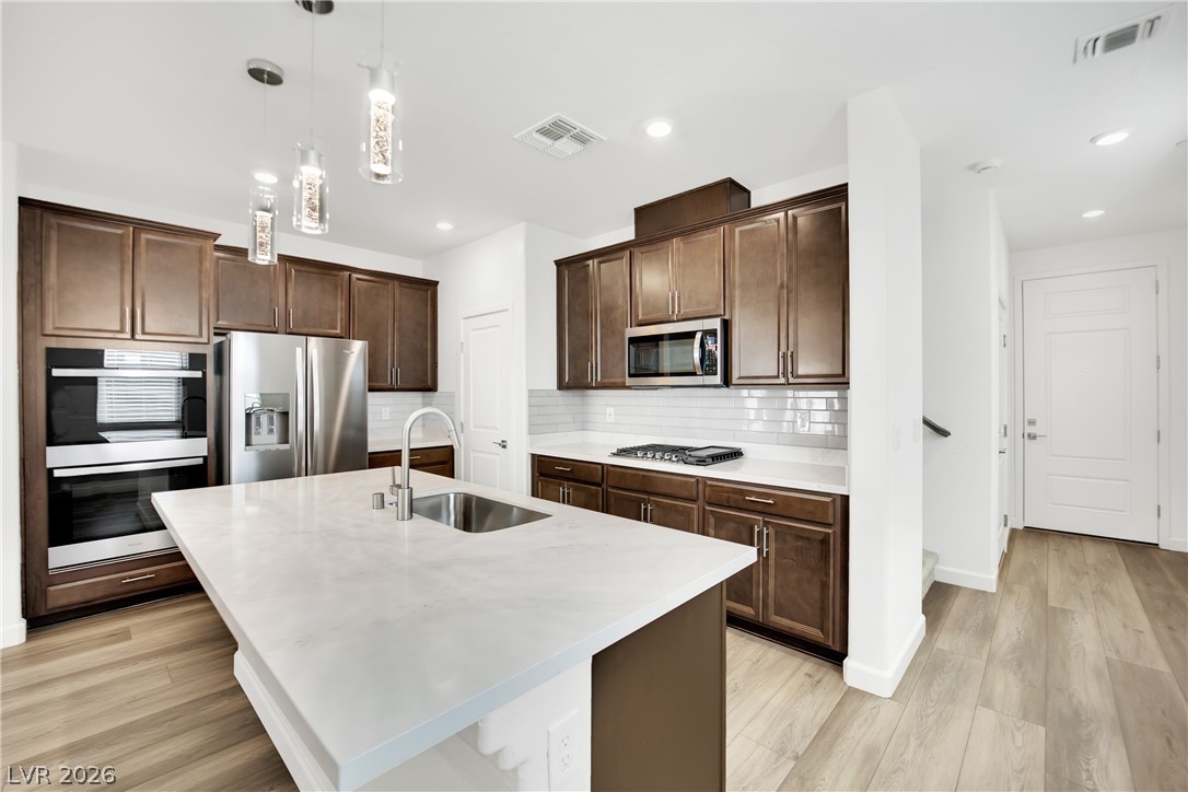 1515 Pacific Baza Street