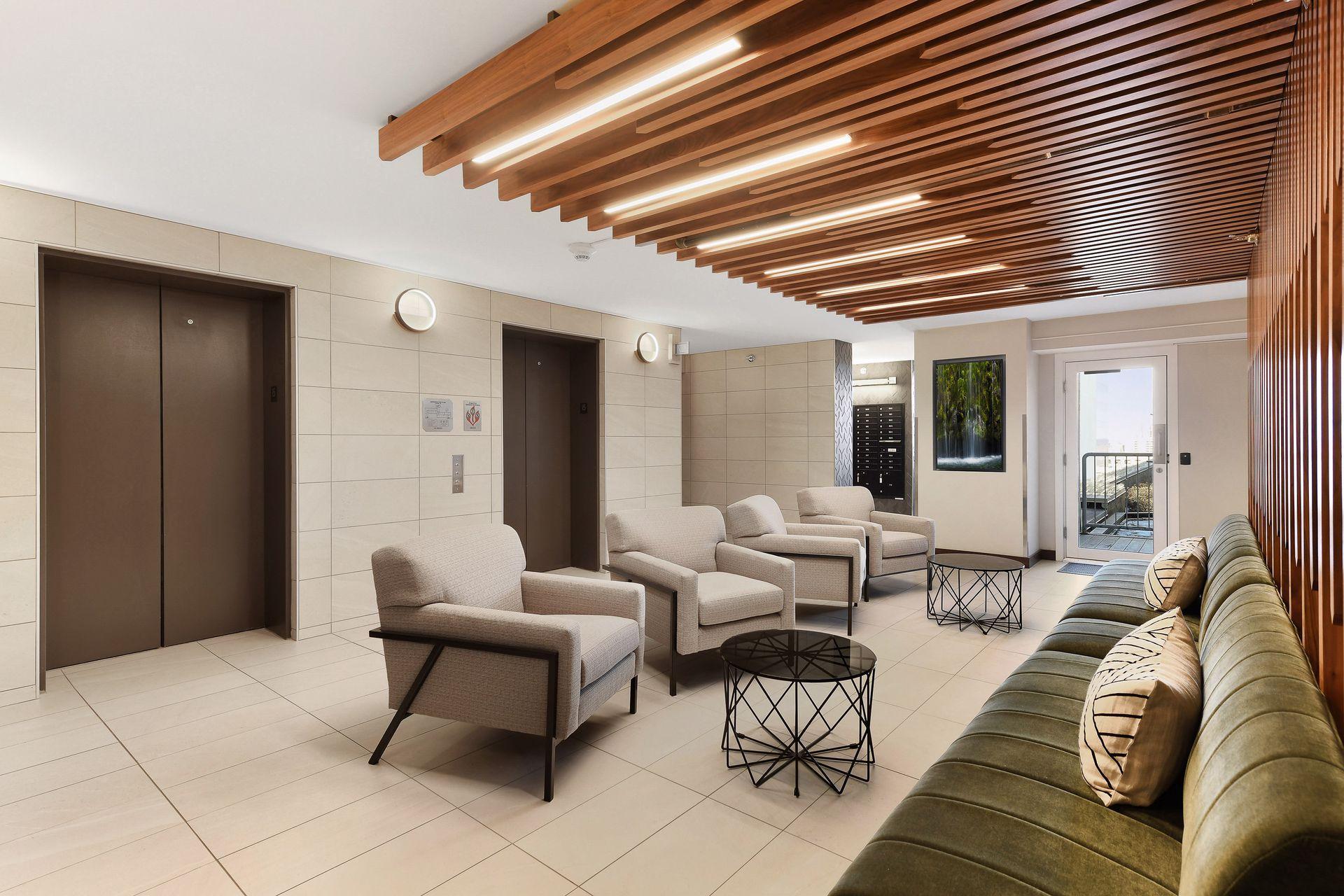 433 S 7th Street Unit: 2210