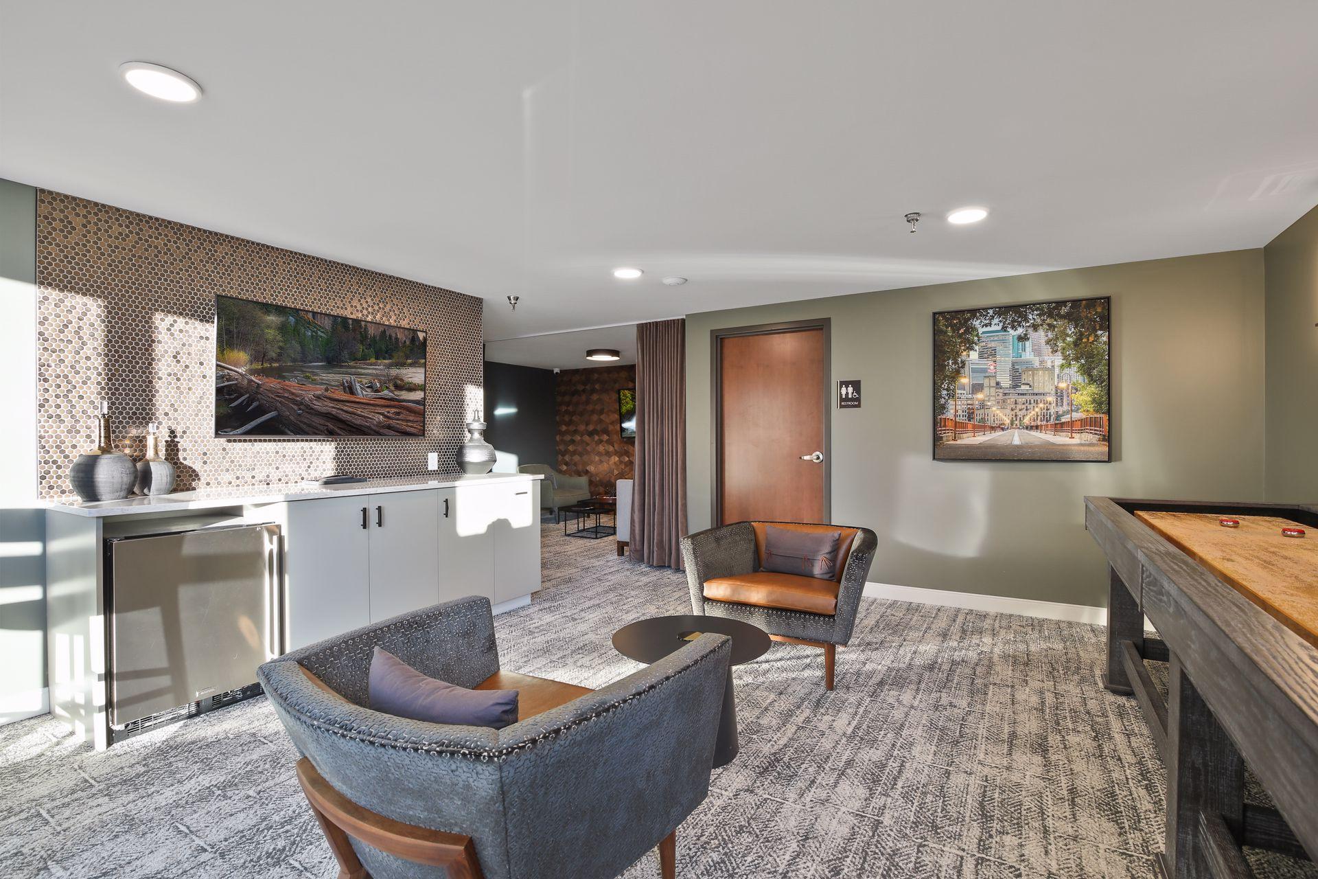433 S 7th Street Unit: 2210