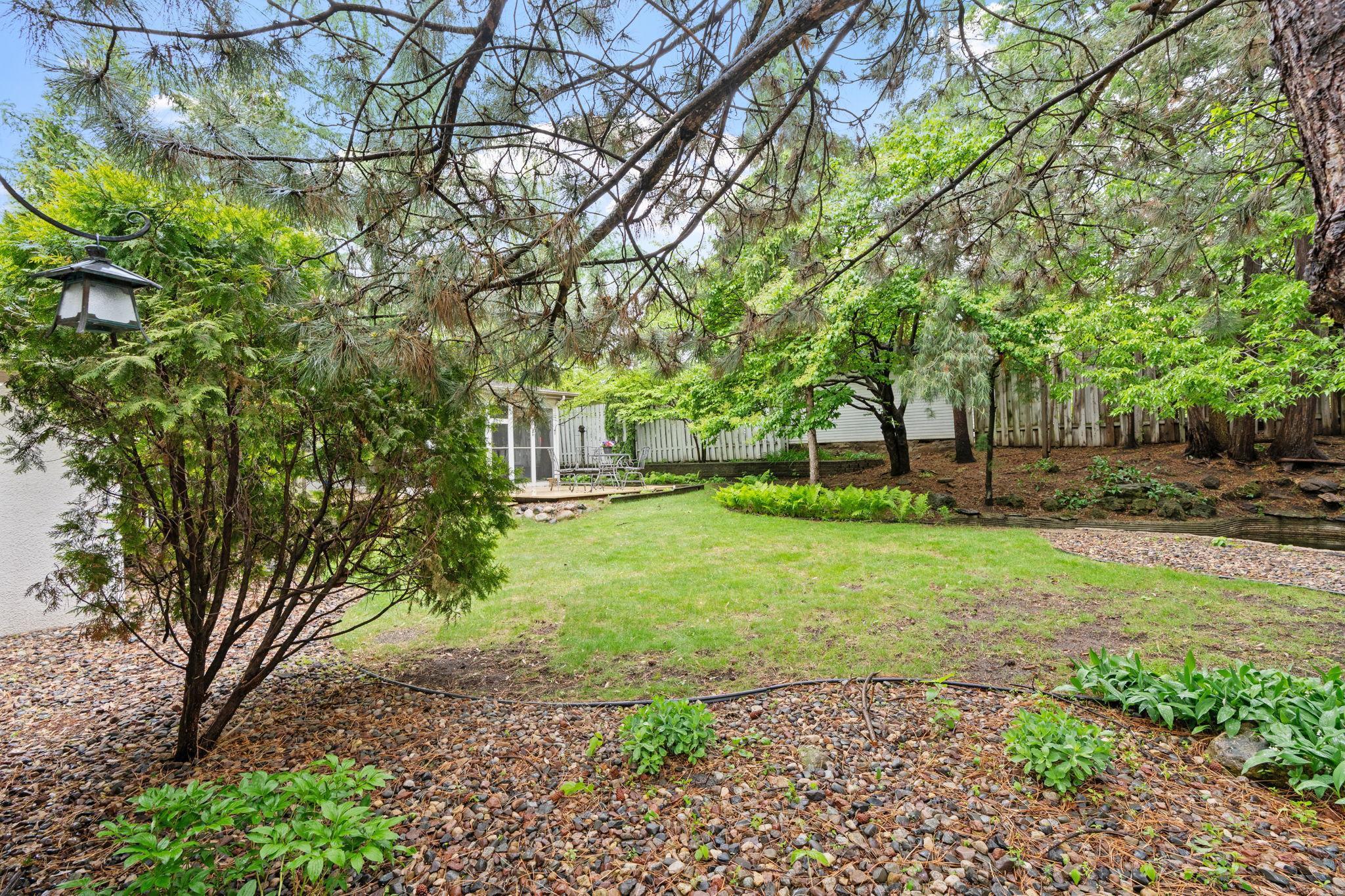 324 W Diamond Lake Road