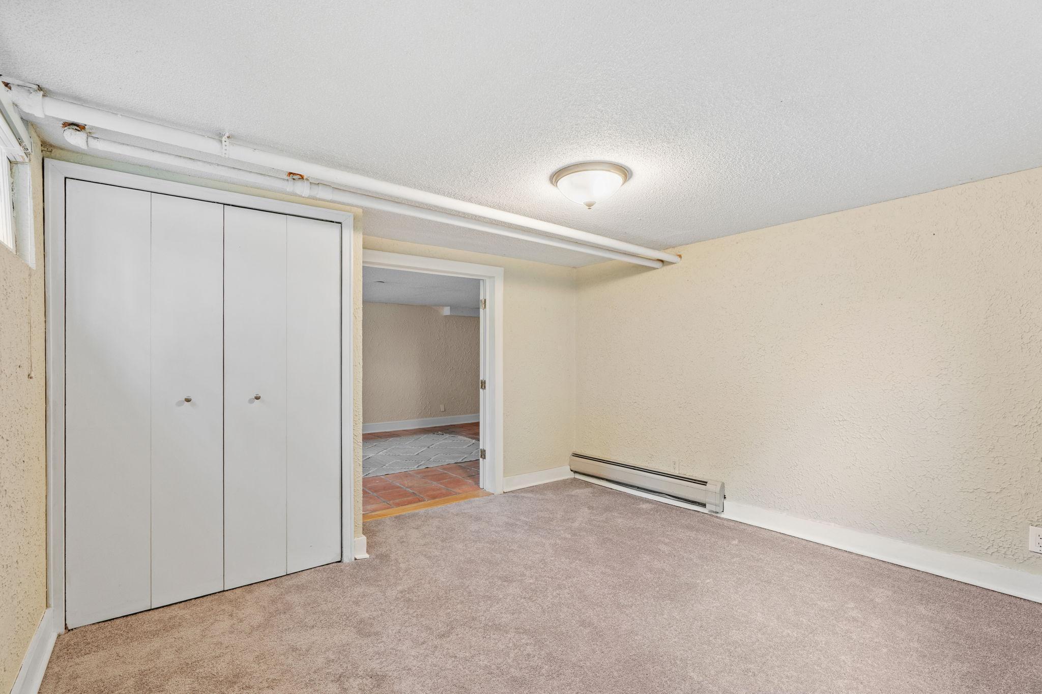 324 W Diamond Lake Road