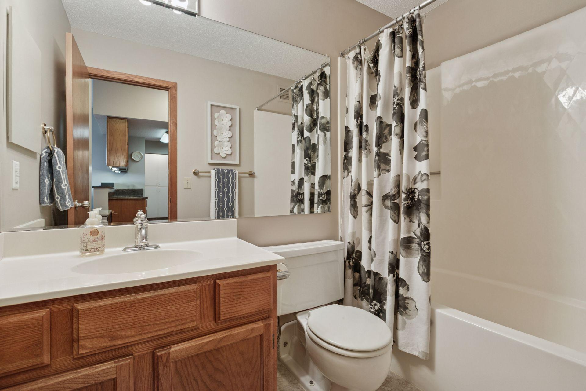 433 S 7th Street Unit: 2308