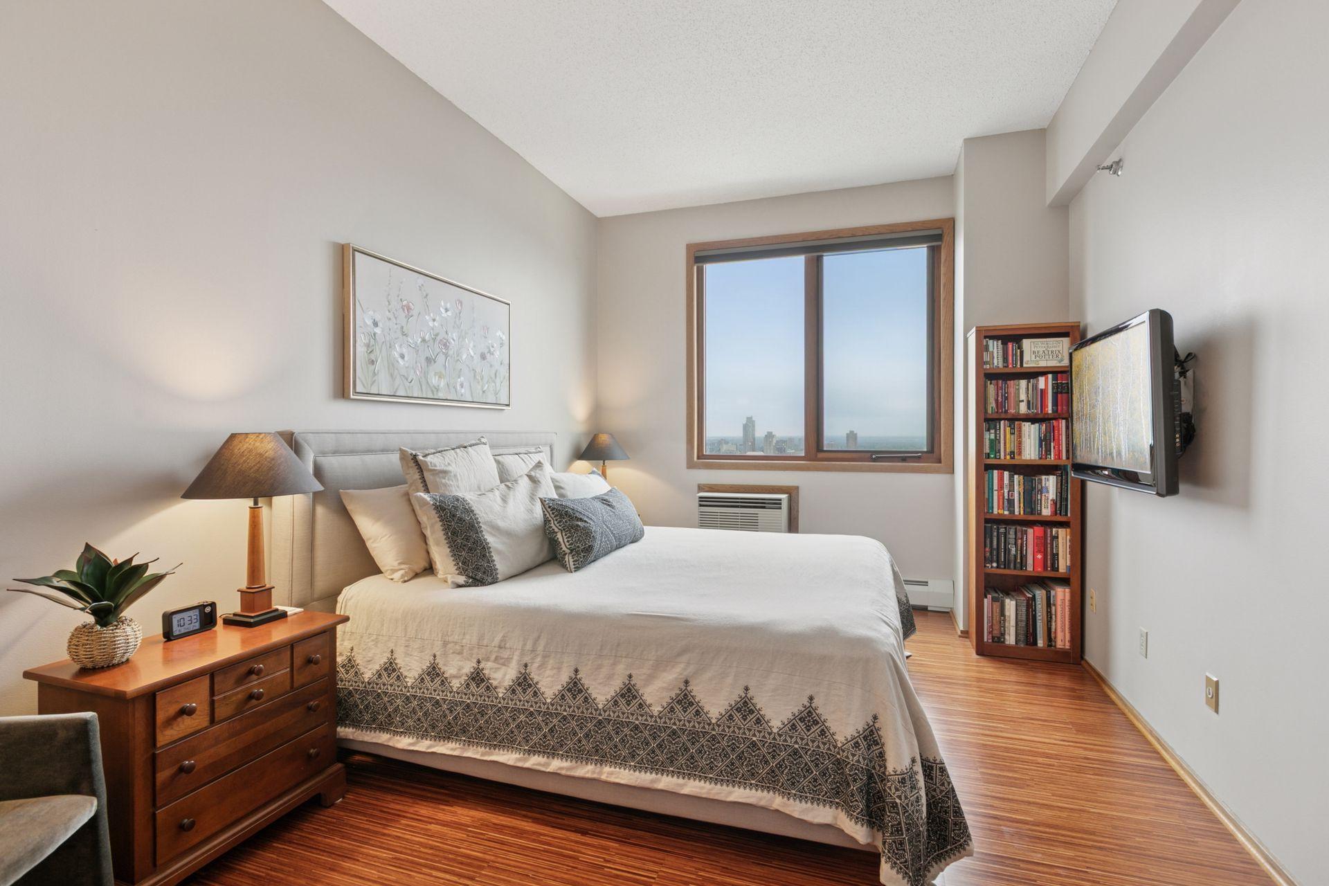 433 S 7th Street Unit: 2308