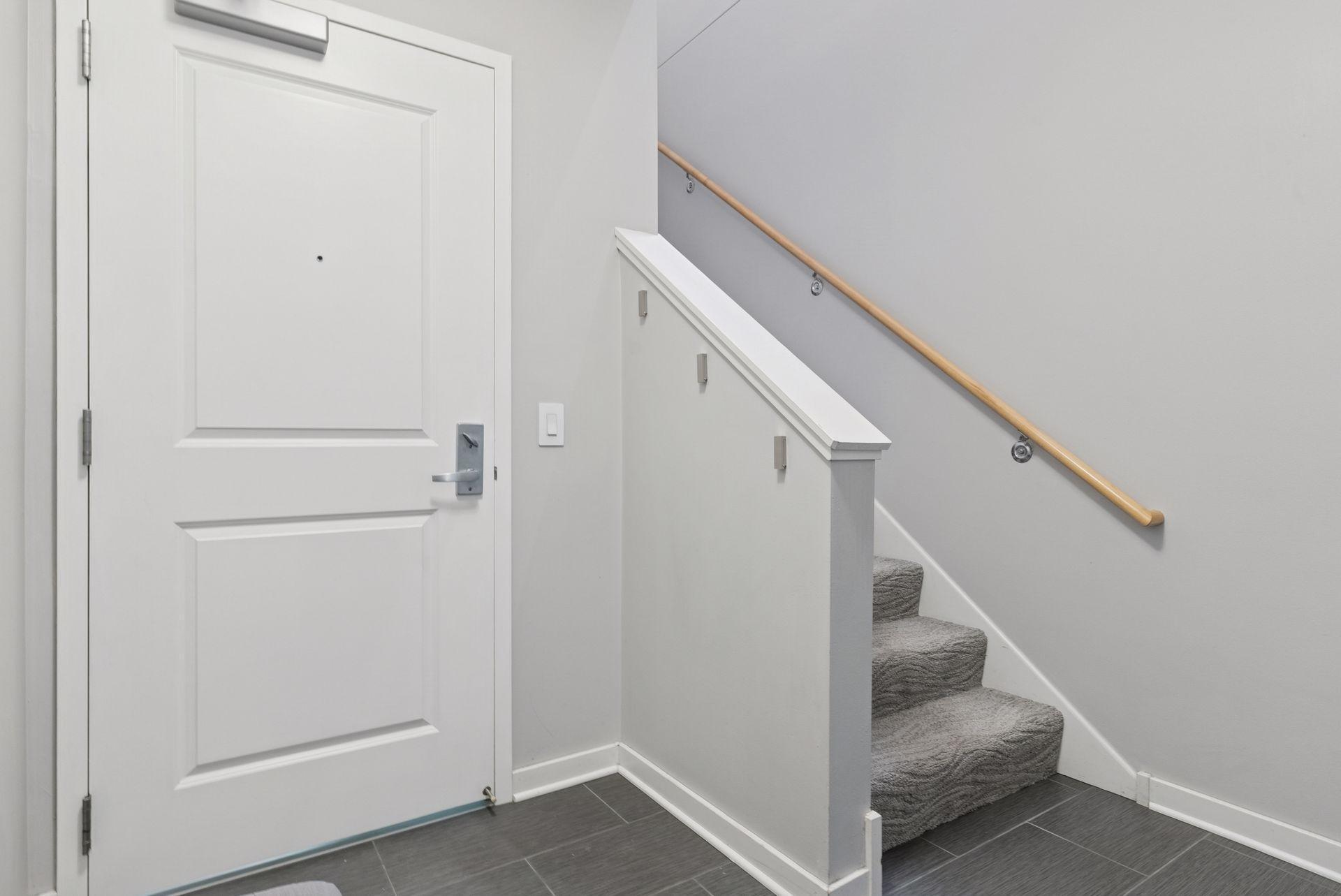 209 8th Street E Unit: 201