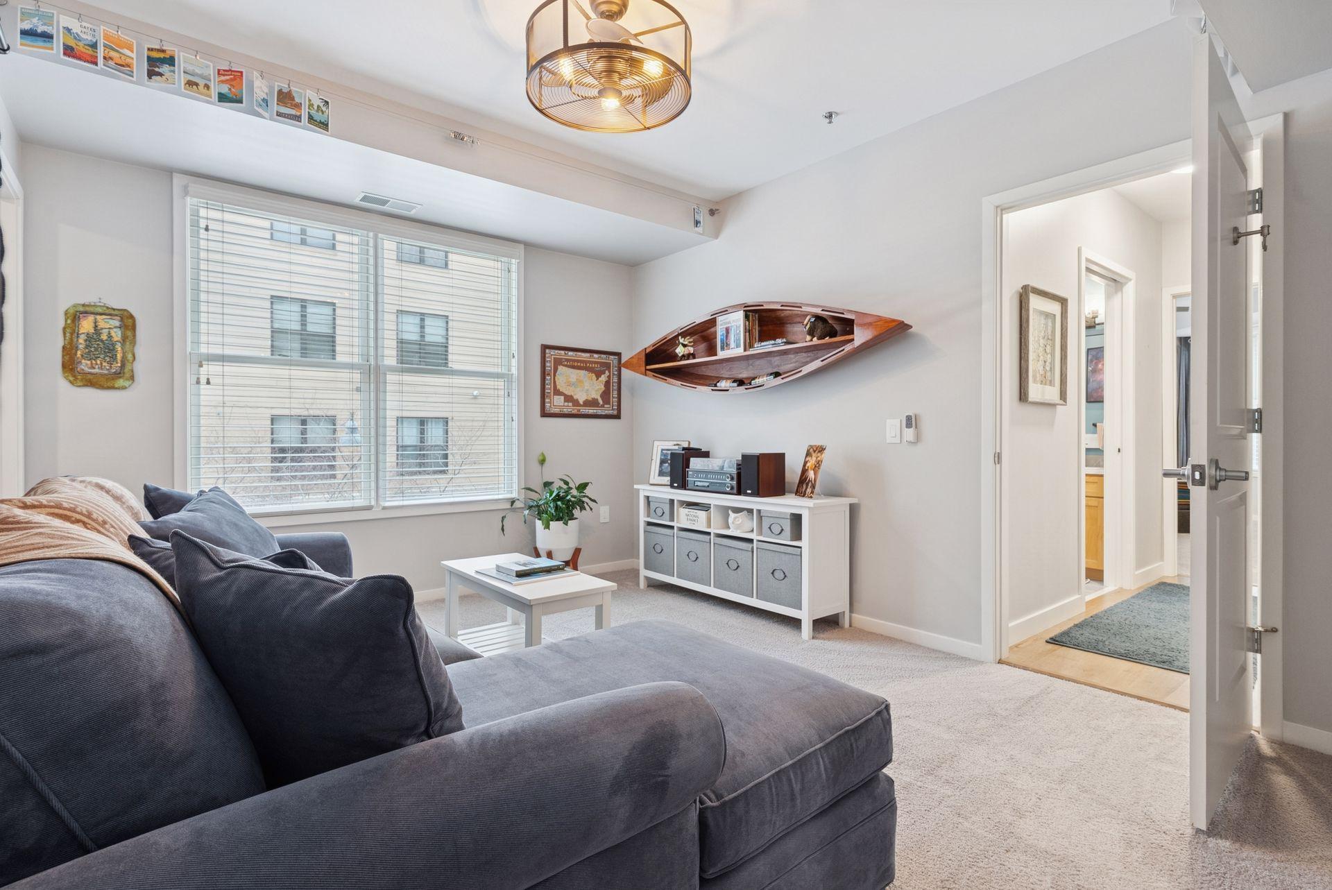 209 8th Street E Unit: 201