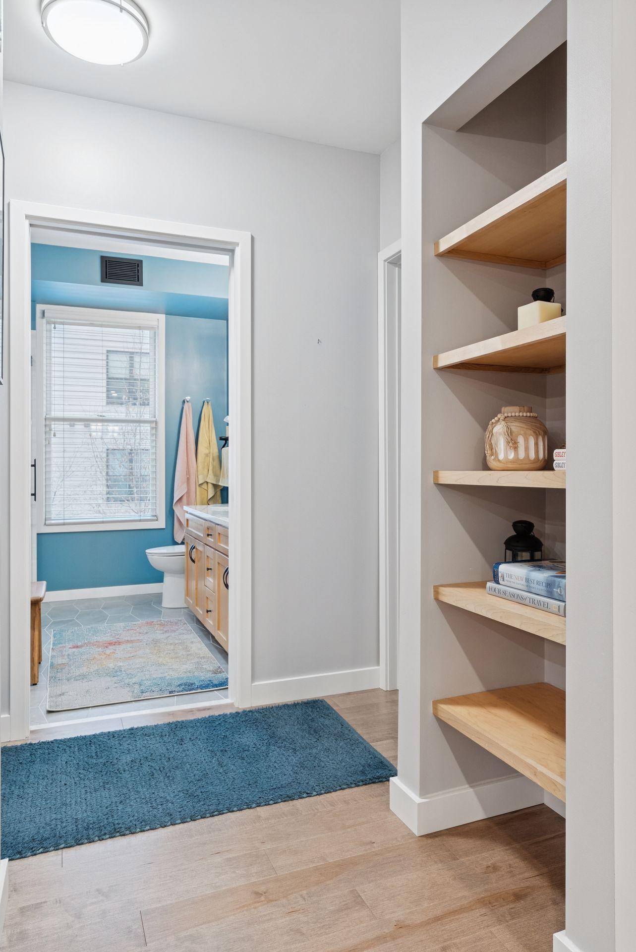 209 8th Street E Unit: 201
