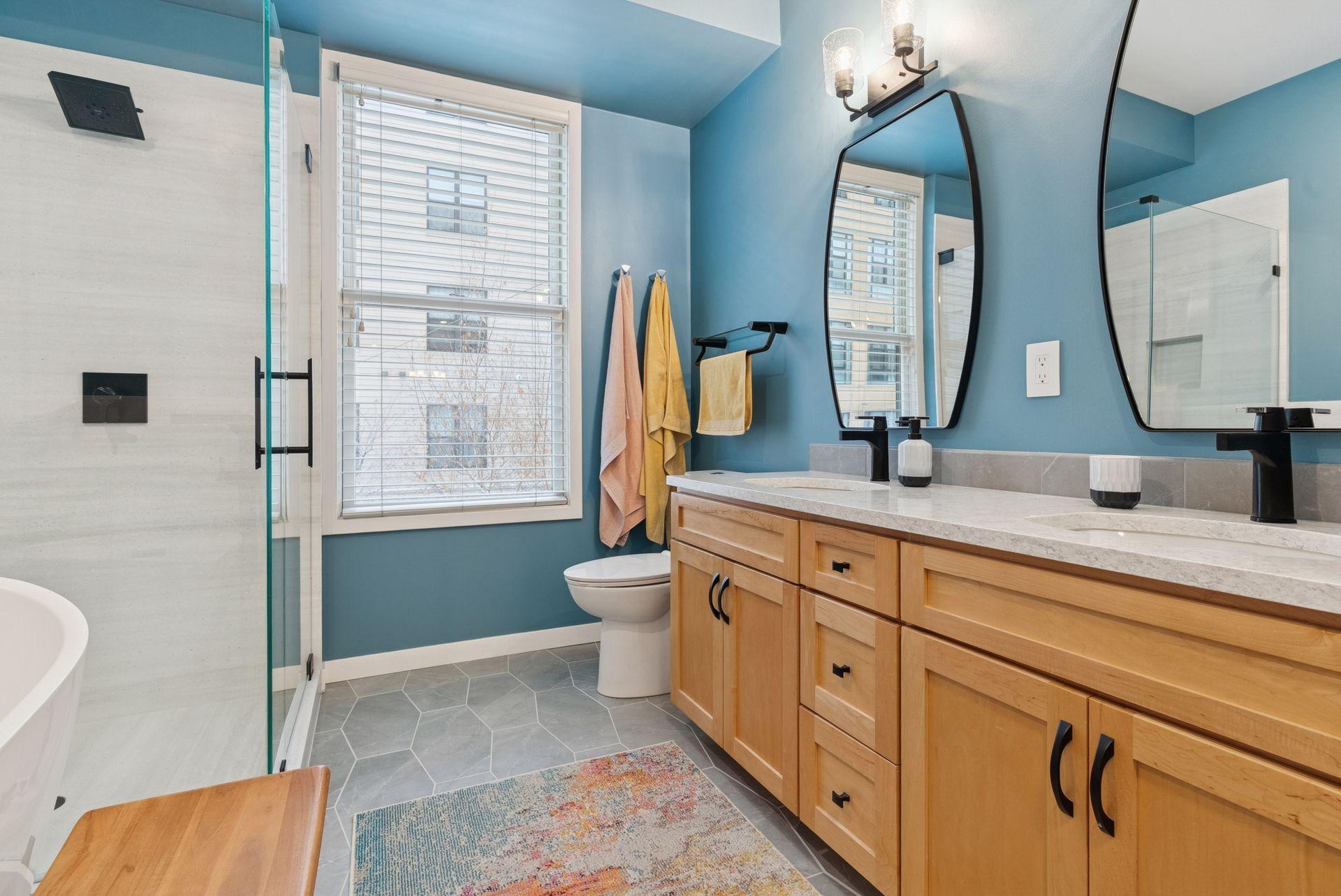 209 8th Street E Unit: 201