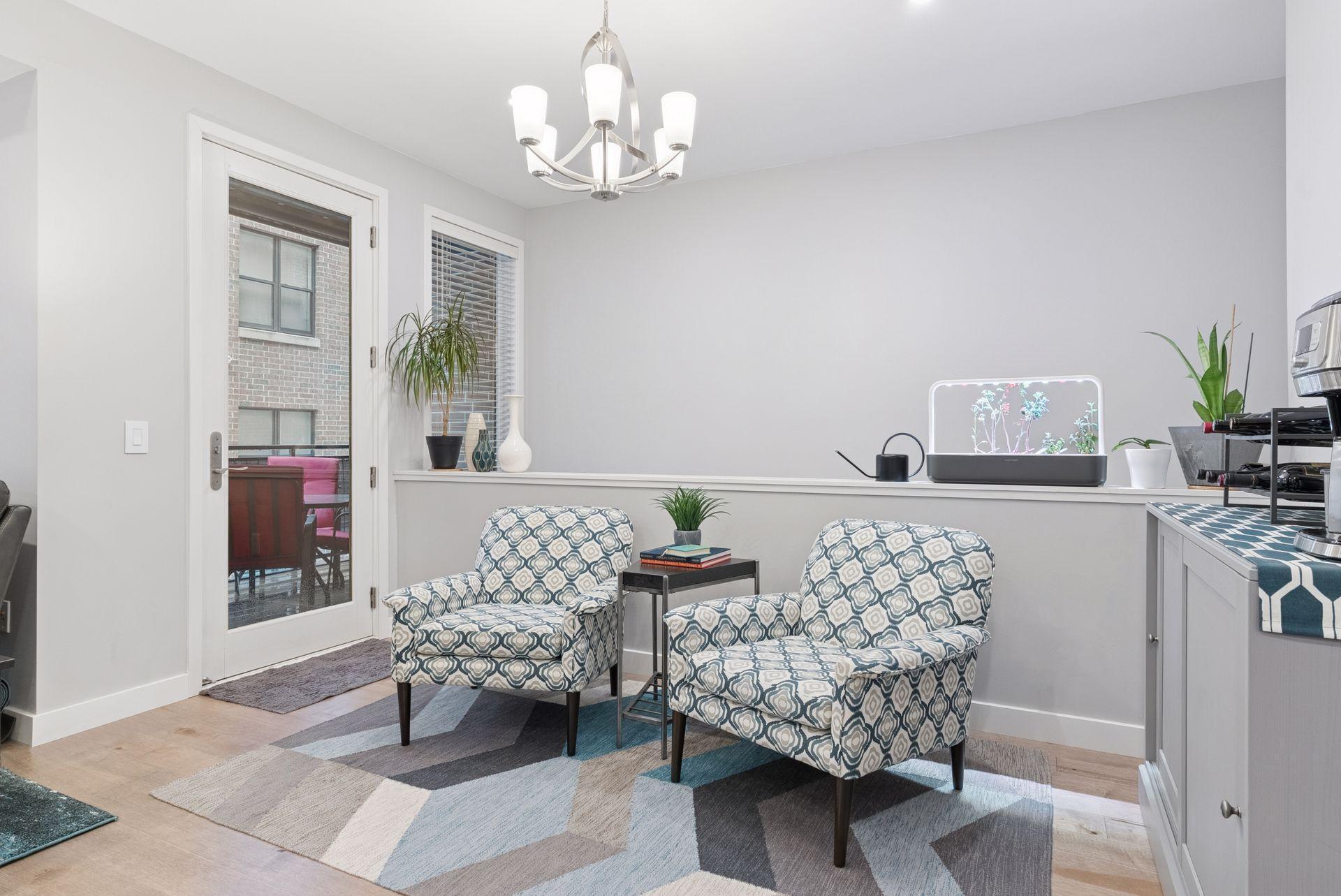 209 8th Street E Unit: 201