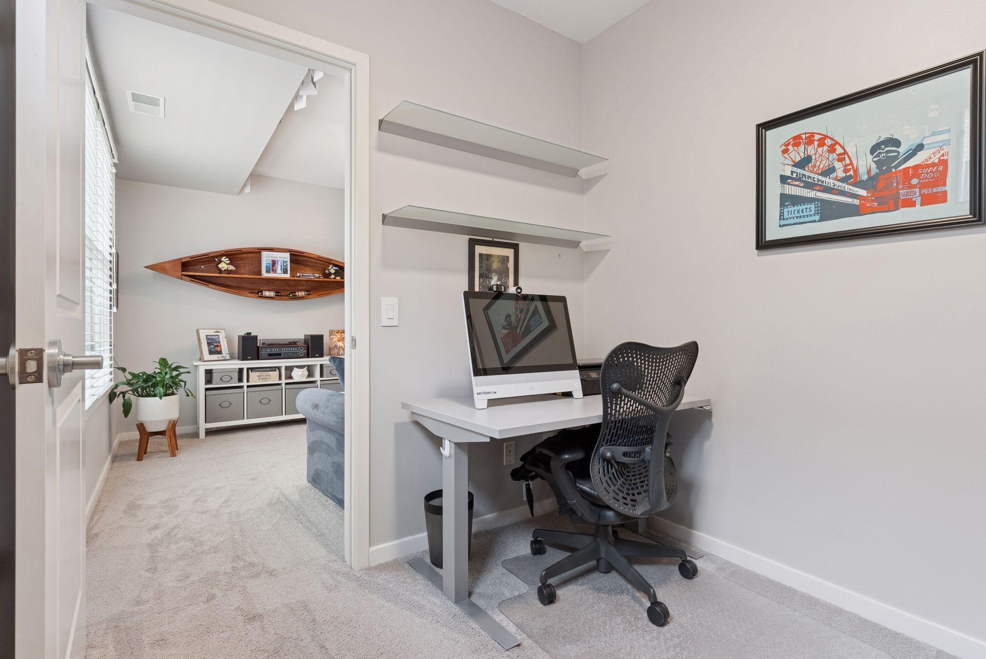 209 8th Street E Unit: 201