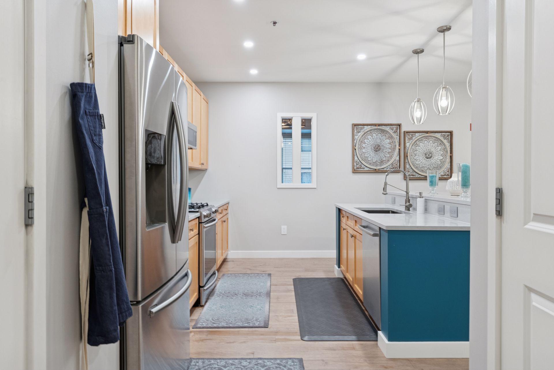 209 8th Street E Unit: 201