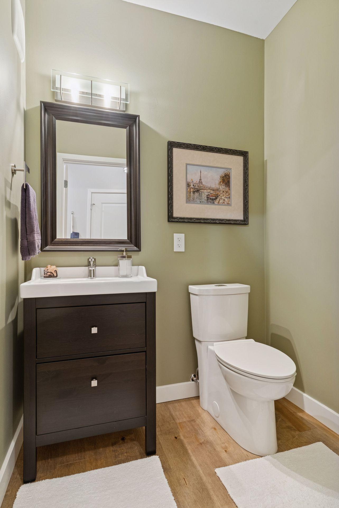 209 8th Street E Unit: 201