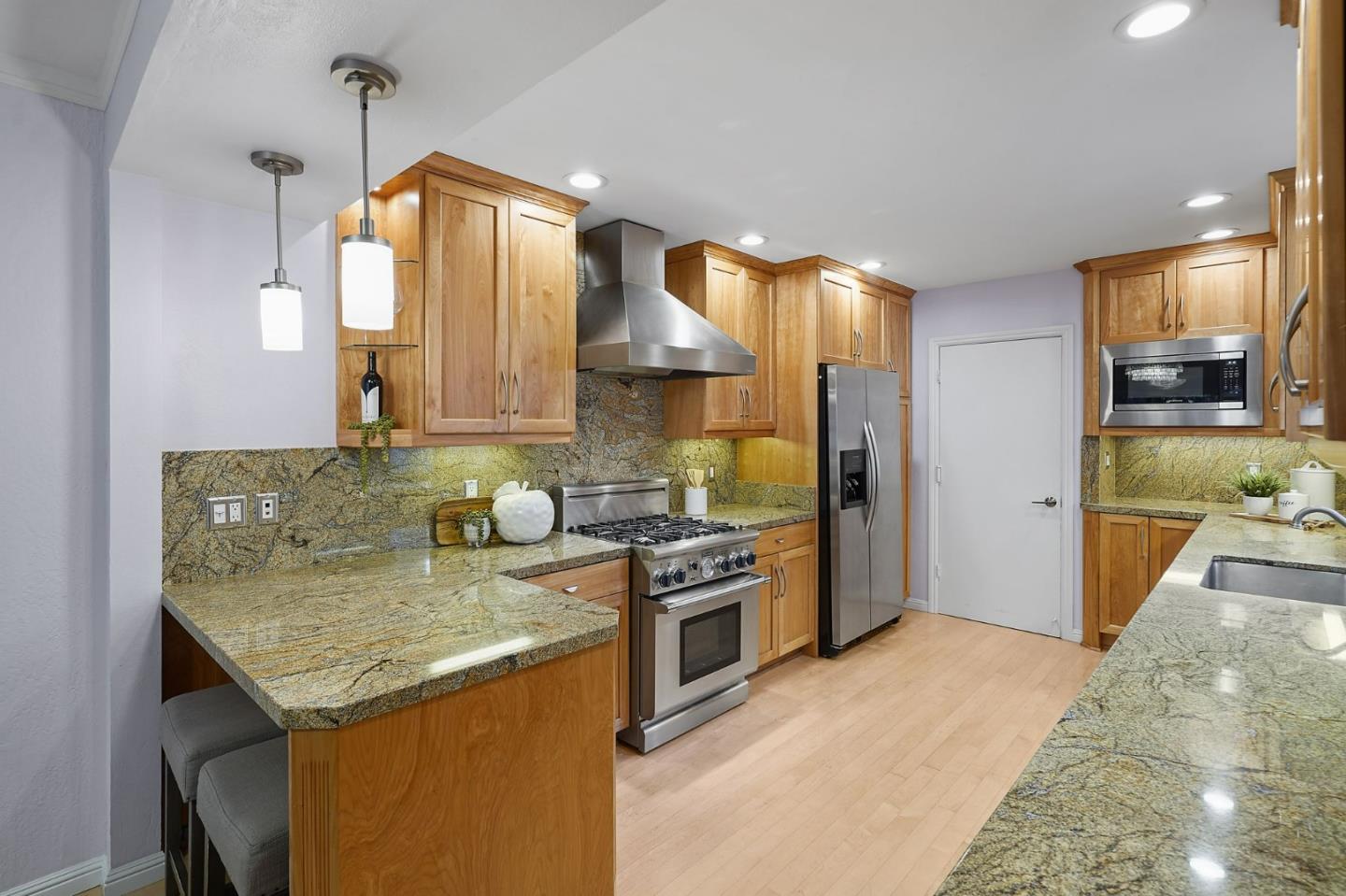 1124 Continentals WAY