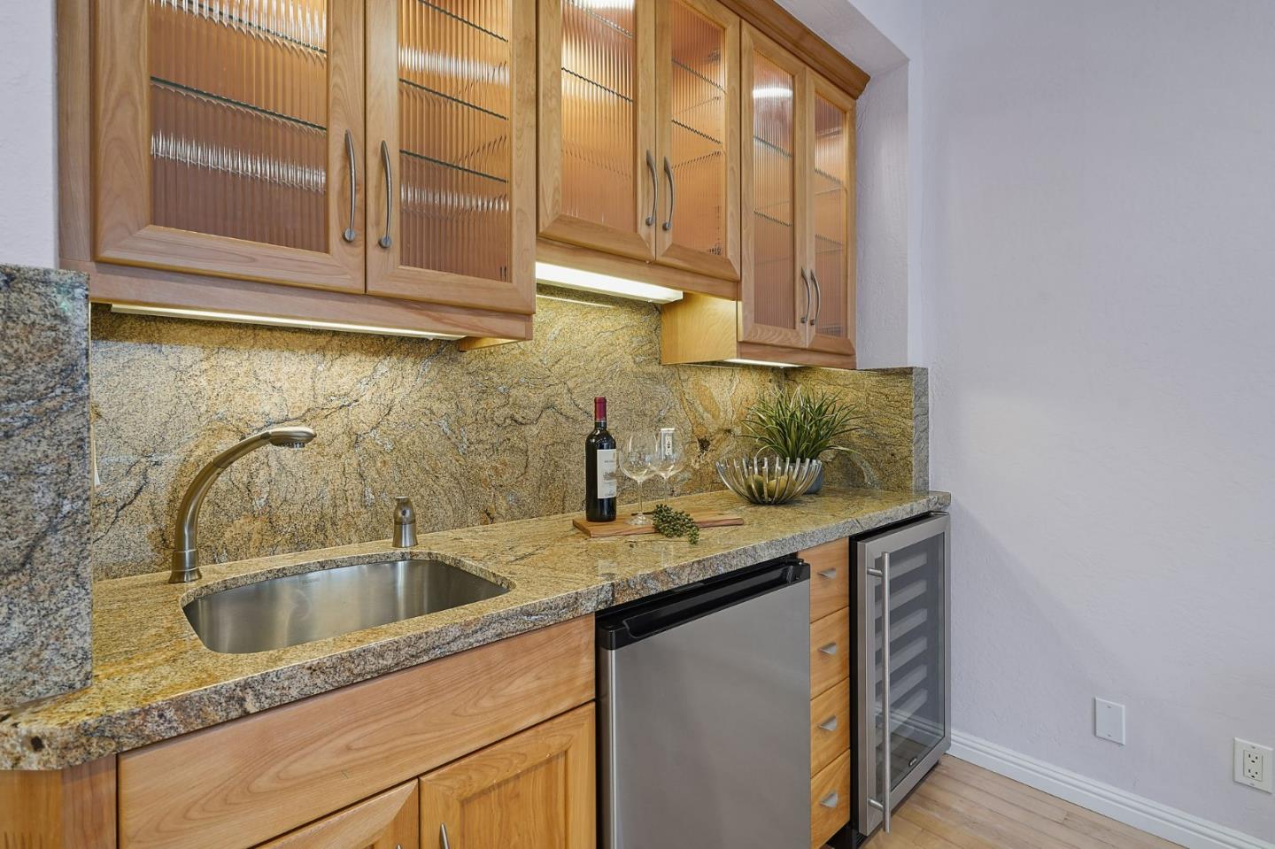 1124 Continentals WAY