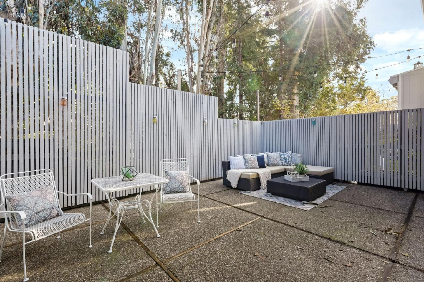 1124 Continentals WAY