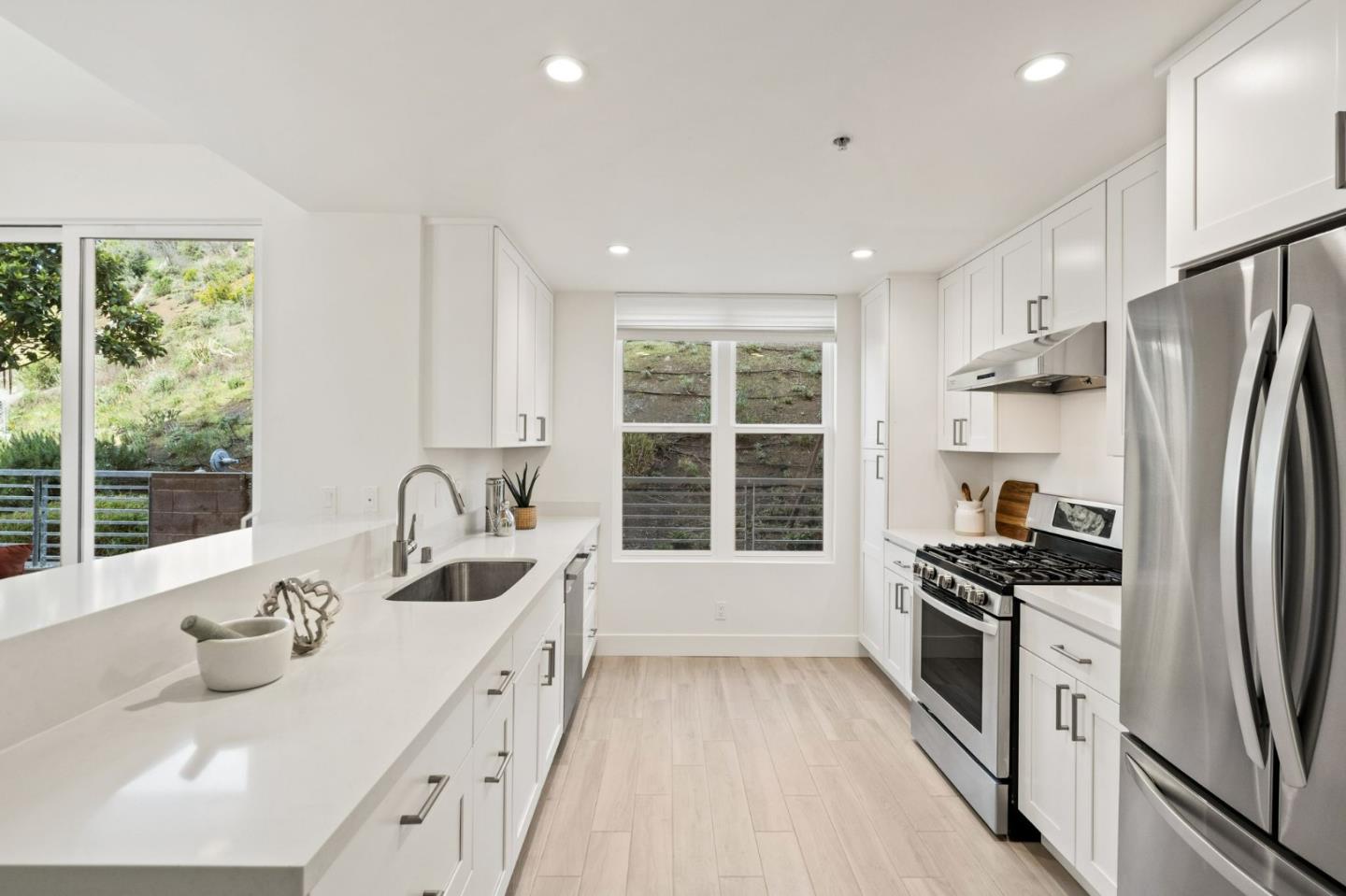 501 Crescent WAY 5103