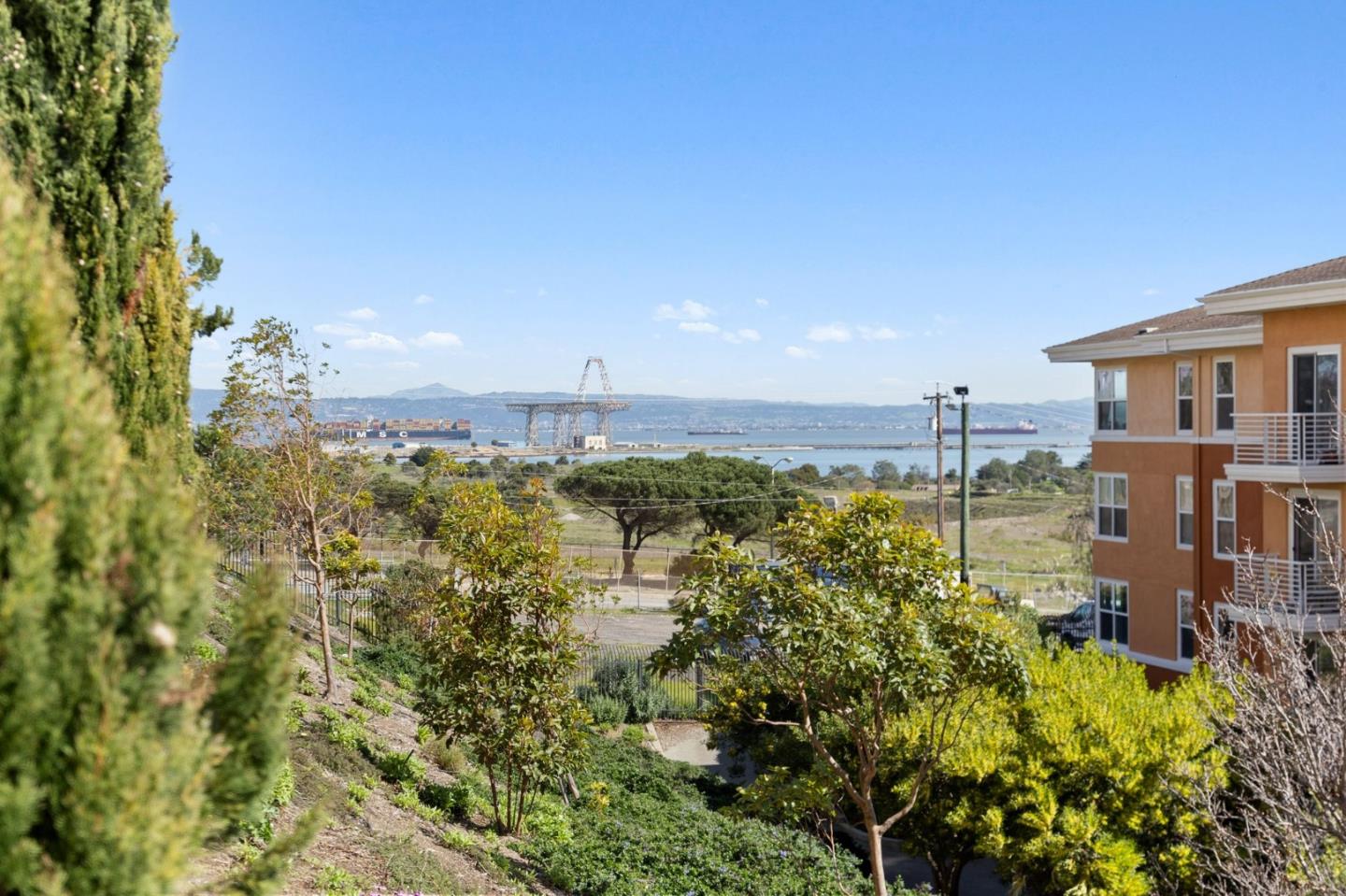 501 Crescent WAY 5103