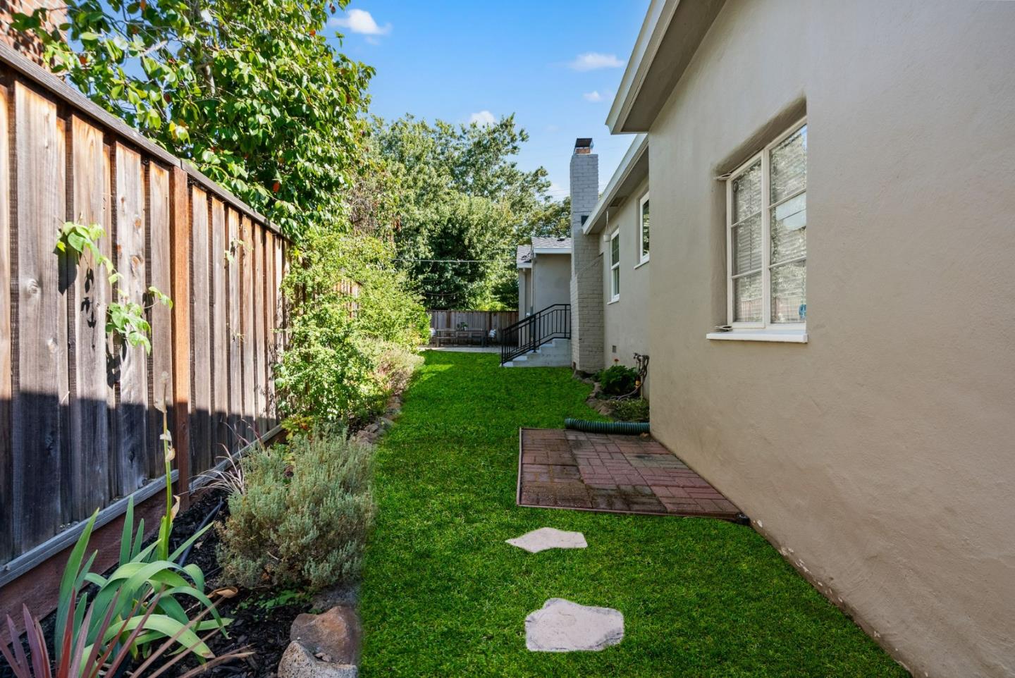 3521 Orinda DR